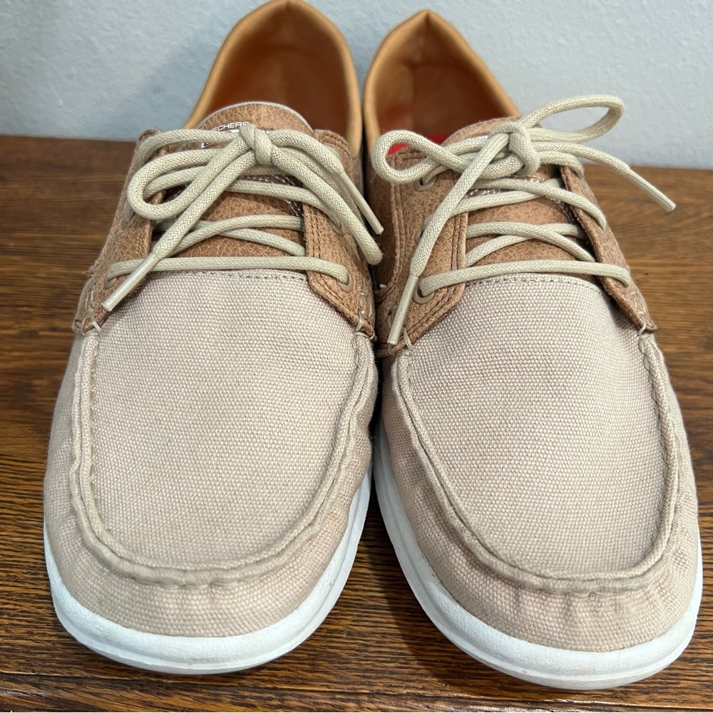 SKECHERS GO STEP LITE GOGA MAX WOMENS SZ 9 CASUAL BOAT SHOES
BEIGE CANVAS 14416